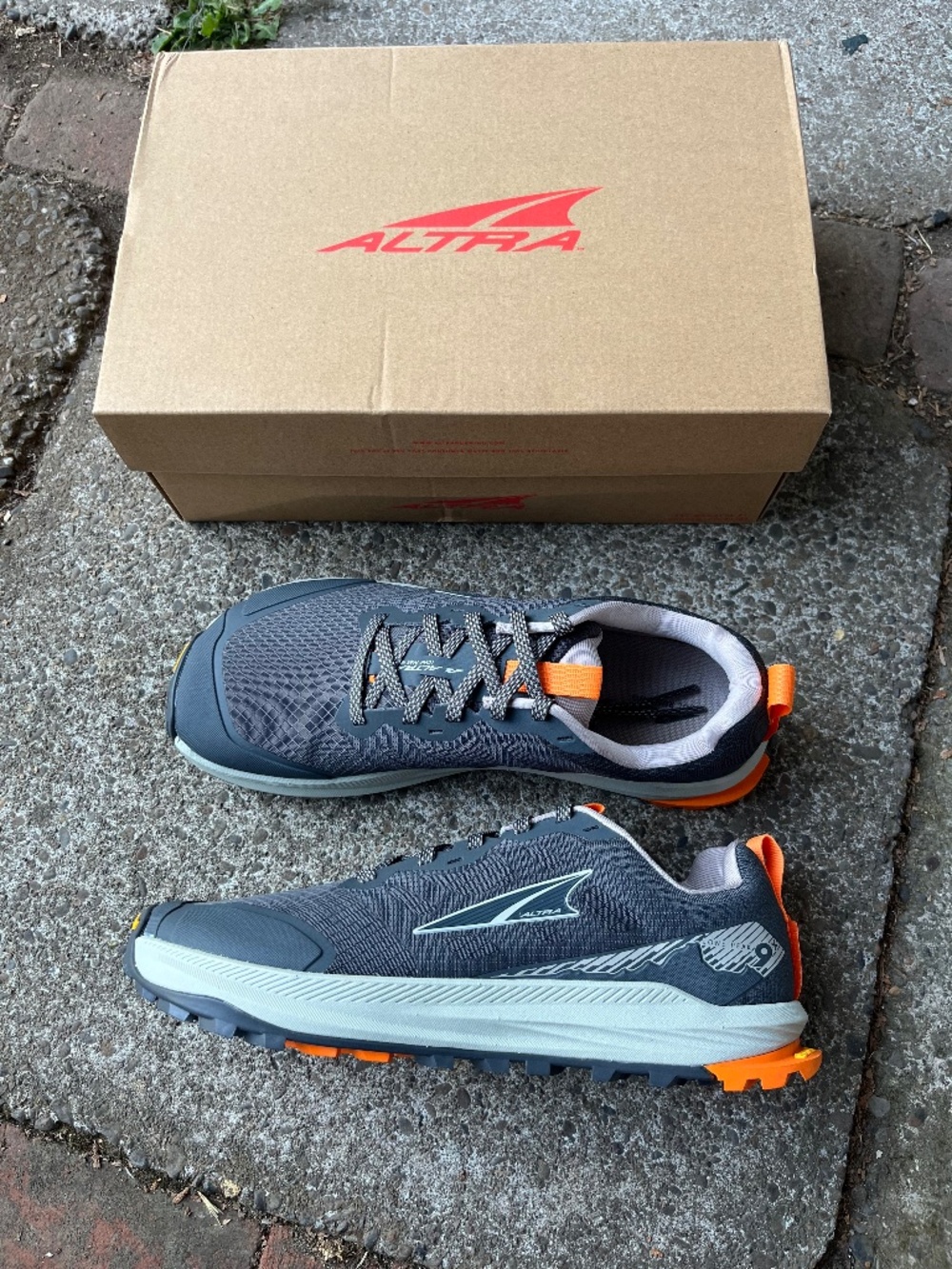 Altra Lone Peak 9+ size 10